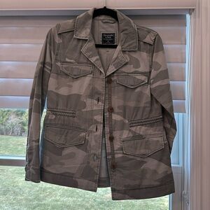 Abercrombie and Fitch Cinched Waist Camo Jacket - XS